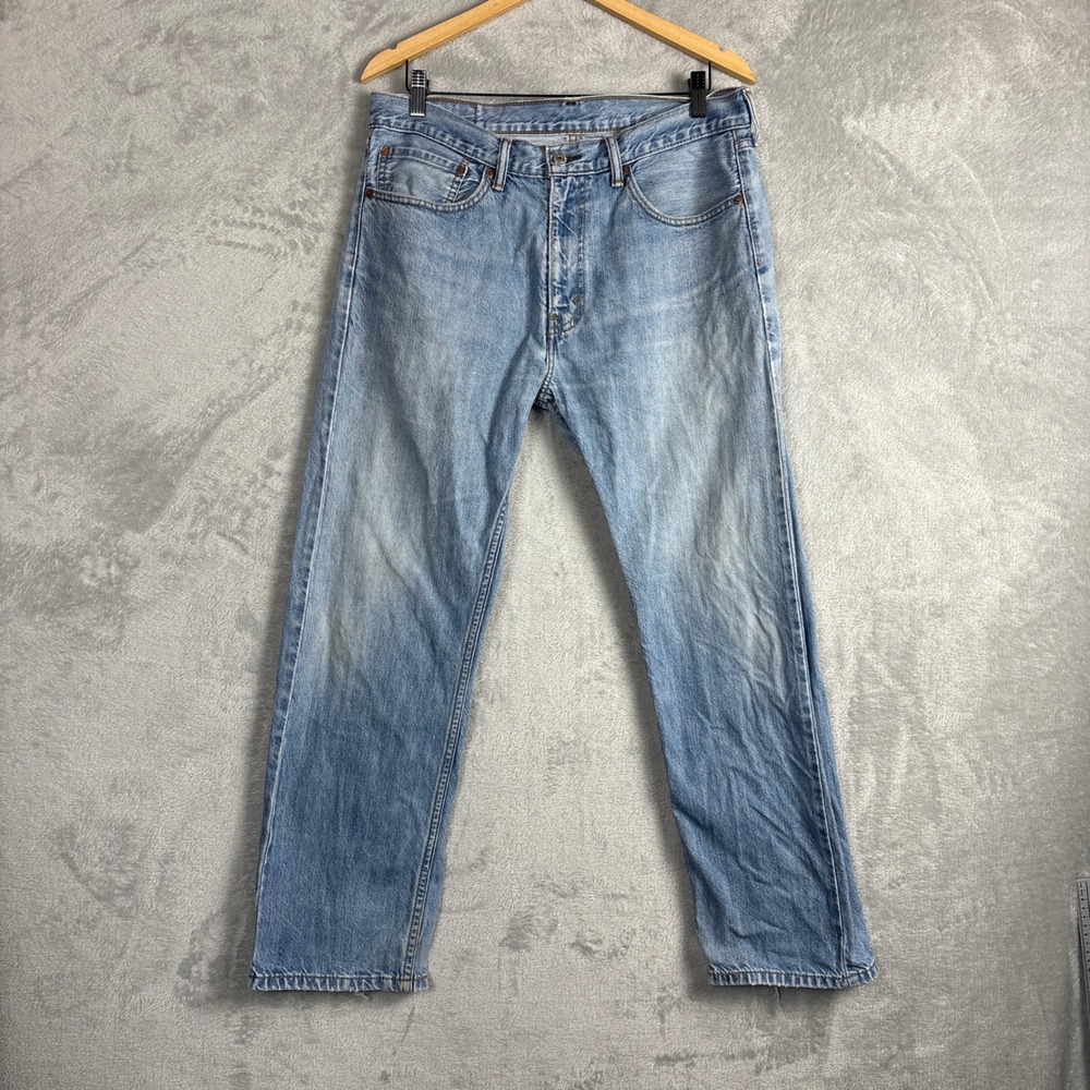 Levi's Jeans 505 Straight Fit 34x30 Light Wash Blue Denim Classic Mens Pants
